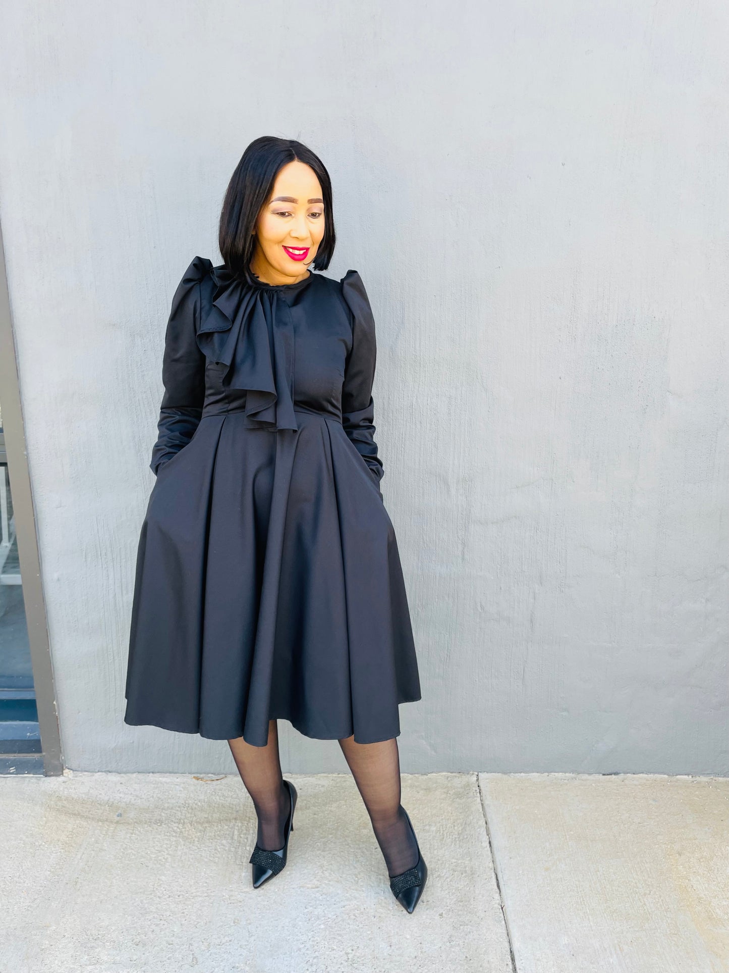 Morwesi Black dress