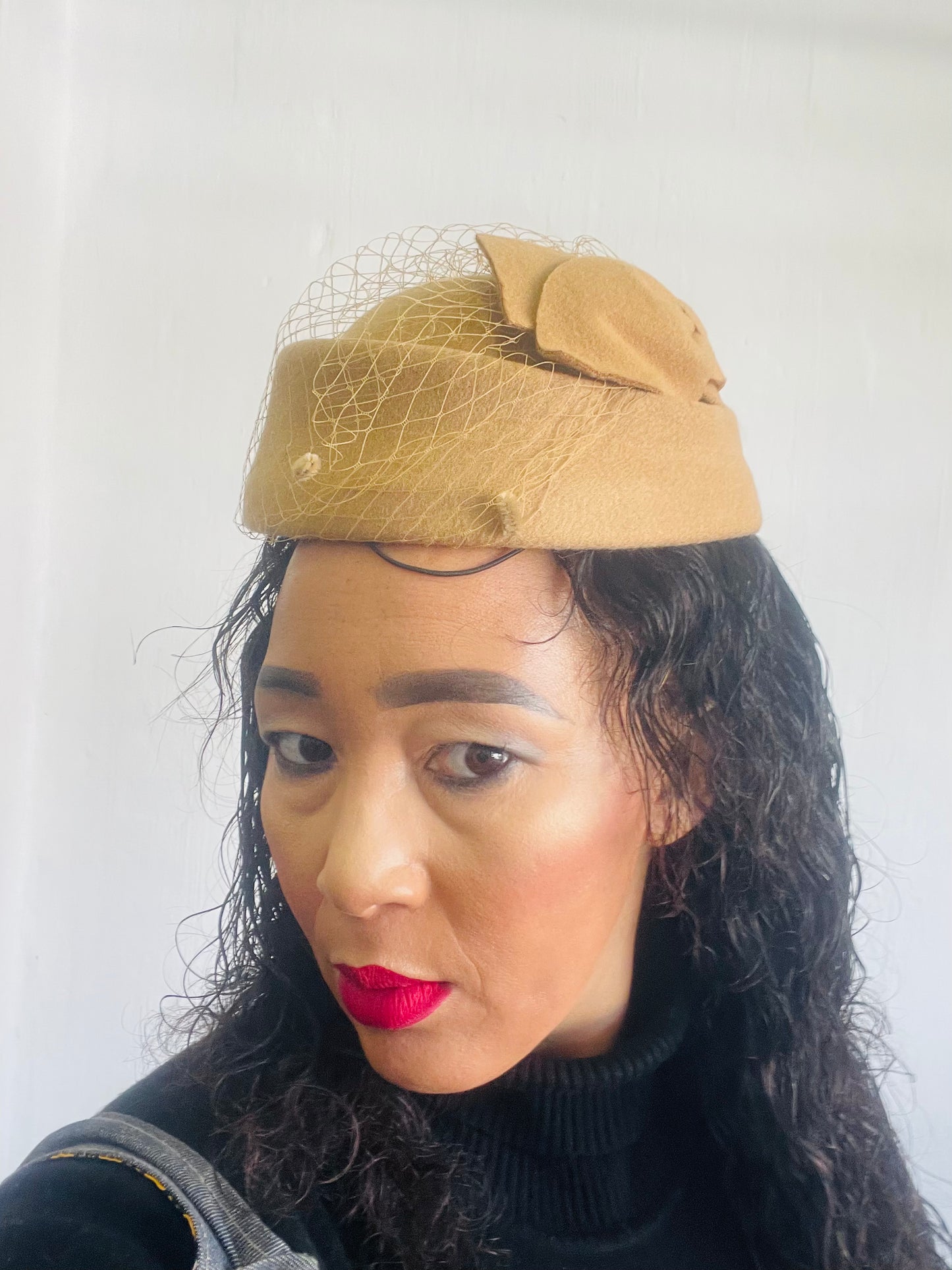 Queen khaki hat